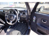ドレスアップした車の後付部品などですが中古の為、全て現状でお渡しします。保証はありません。気になるものは動作確認しますので事前に聞いて下さい。