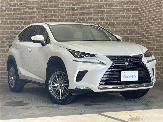 NX 300h バージョンL 4WD 本革シート