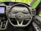 【純正革巻きステアリング】上質な革を使用することで、手にしっかり馴染みとても運転しやすいハンドルです♪