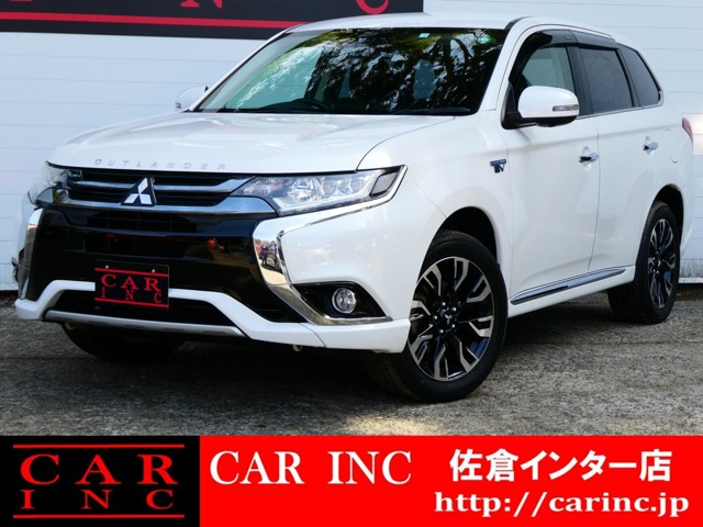 アウトランダーPHEV 2.0 G プレミアムパッケージ 4WD 4WD ロックフォード レザーシート