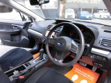 当社は「品質とプライシング」を徹底的にこだわり、現在相場価格のお車を適正な価格で販売しております。また走行距離より、車のコンディションを重視しており、全車必ず当社の仕入れ担当が目で見て買っております。