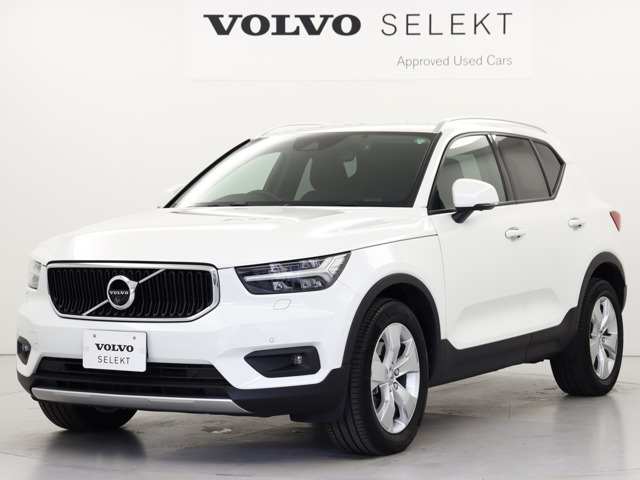 XC40 B4 モメンタム 