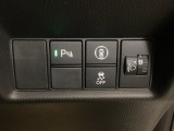 先進の安全装備がついています。詳しい装備内容、仕様等につきましてはスタッフにお問合せ下さい。