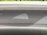 【スマートシティブレーキサポート】低速走行中に前方の車両等を認識し、衝突しそうな時は警報とブレーキで衝突回避と被害軽減をアシスト。より安全にドライブをお楽しみいただけます。