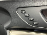 【メモリー機能付きパワーシート】ドライバーごとに設定したシート位置を記憶して、ボタン一つで切り替えできる便利な機能!運転する方が複数名いらっしゃるご家庭におすすめです♪