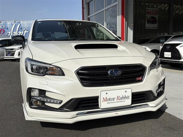 レヴォーグ 2.0 STI スポーツ アイサイト ブラック セレクション 4WD 