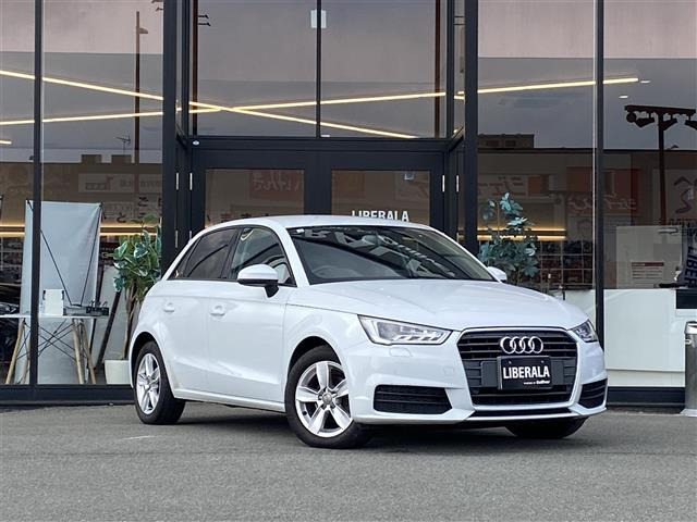 A1 1.0 TFSI ワンオーナー 修復歴無し