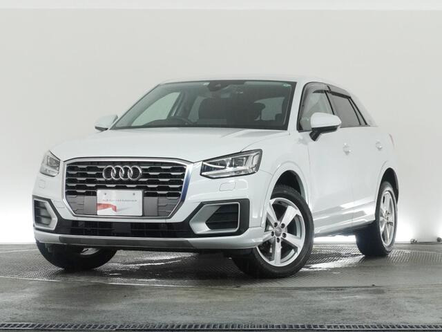 Q2 1.0 TFSI スポーツ 