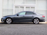 A4 40 TDI クワトロ Sライン 4WD 