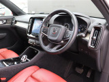 XC40 T4 AWD インスクリプション 4WD 4WD 本革シート