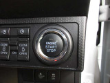こちらがエンジンを始動させるスタートボタンになります。