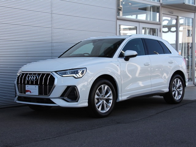 Q3  35 TFSI Sライン