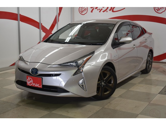プリウス 1.8 A プレミアム ツーリングセレクション E-Four 4WD 