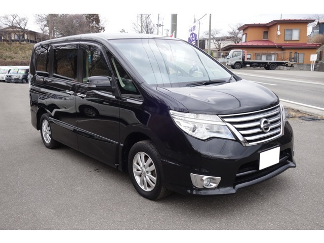 セレナ 2.0 ハイウェイスター S エディション 4WD 