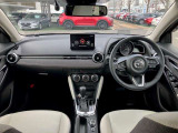 MAZDA2 1.5 15S ホワイト コンフォート