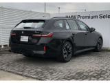 24時間、365日対応のBMWコールセンターが我々正規ディーラーとともに、あなたのBMWライフをサポートします。当社販売の全車両にサービスが付帯します!