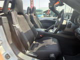 自社認証工場を完備しておりますので、納車前の車検・整備や、アフターメンテナスもばっちりですので、安心して当社にお任せ下さい。また、当社にて車輌ご成約のお客様はオイル交換永久無料のサービス付きです!また