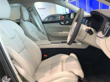 XC60 リチャージ アルティメット T6 AWD PHEV 4WD 