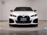 【キドニーグリル】BMWは約90年もの間、ほぼ全ての車両にひと目でBMWだと分かるこの特徴的なフロントグリルが備えられ、デザイン・アイコンとして親しまれてきました。