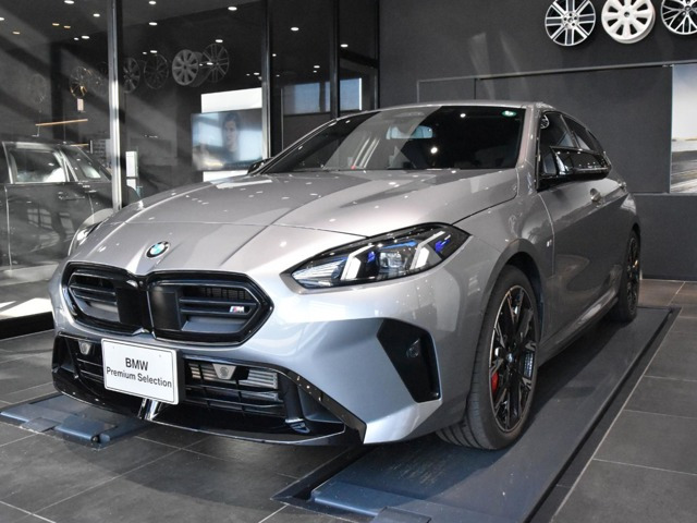 1シリーズ M135 xドライブ 4WD 