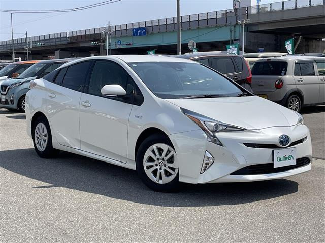 プリウス 1.8 S セーフティ プラス 修復歴無し