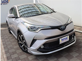 【車屋】として、長く車業界に従事した経験豊富なスタッフが在籍しております。