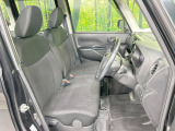 運転席シート廻りは使用感も少なく、良好な状態となっています。丁寧に使われていたことがよくわかりますね。