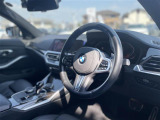 3シリーズセダン 320d Mスポーツ 4WD 本革シート