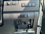 LX570が入庫いたしました!大人気のブラックシークエンスとなっております!