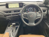 UX 250h バージョンL 