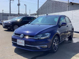 いつも時代の先取りをしているGOLFは、世界の自動車メーカーがベンチマークとしてきました。先進テクノロジーの集成Volkswagenオールインセーフティーがもたらす高度な操安性は高い品質の証です。