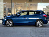 BMWを熟知したメカニックによる、360度の納車前点検。ドイツ本国と同様の教育・訓練を受けたメカニックが徹底的に点検、整備した後にお客様にお引渡しします。