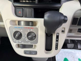シフトレバーも握りやすく操作面も良好!
