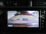 バックガイドモニターで、後方を確認しながら安心して駐車することができます。運転初心者も熟練者も必須の機能ですよ!