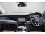 Q8 55 TFSI クワトロ ラグジュアリー 4WD 
