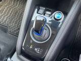 e-POWER専用シフトレバーは力も要らず簡単にシフトの変更も出来ます。