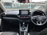 静岡ダイハツでは、約300台の豊富な在庫から、お客様にピッタリの中古車をお選びいただけます。