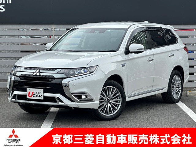 アウトランダーPHEV 2.4 G プラスパッケージ 4WD 