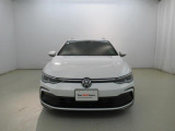 VWは小さな車も、大きな車も、平等です。クラスによって品質や安全性に差を付けない。ボディ剛性と精度、重厚なドアの音はどの車種も共通です。是非一度体感してみて下さい。