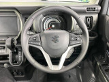 【ステアリングスイッチ】運転中、前方から目線をそらすことなく、オーディオ等の操作が可能な便利機能!安心&快適なドライブを演出してくれます♪