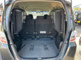 トランク広々!シートアレンジで大型の荷物も積めますよ♪