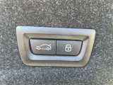点検整備時に交換が必要な項目(BMW認定指定交換指定部品など)に関しましては、すべて新品の純正部品を使用させて頂きます。※点検項目にはBMWコンピューター診断も含まれます。