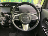 【純正革巻きステアリング】上質な革を使用することで、手にしっかり馴染みとても運転しやすいハンドルです♪