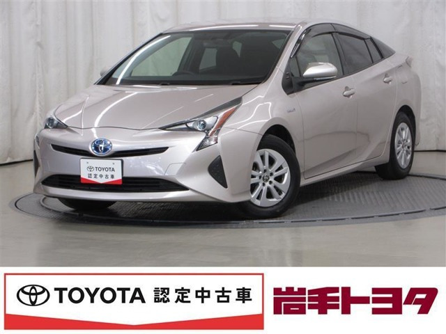 プリウス 1.8 S E-Four 4WD 