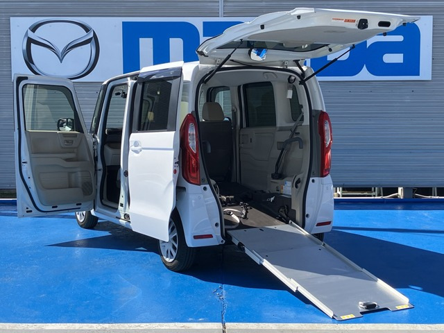 N-BOX G スロープ ホンダセンシング 車いす専用装備装着車 4WD 