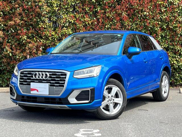 Q2 1.0 TFSI スポーツ 