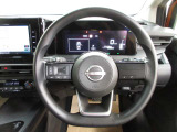 運転が楽しくなる明るく開放的な運転席まわりです。