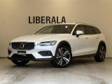 ボルボ V60クロスカントリー