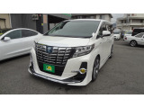 アルファードハイブリッド2.5SR CパッケージEーFour モデリスタエアロの入荷です!