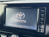 【純正ナビ】人気の純正ナビを装備しております。ナビの使いやすさはもちろん、オーディオ機能も充実!キャンプや旅行はもちろん、通勤や買い物など普段のドライブも楽しくなるはず♪